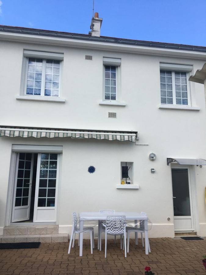 « Chez Annie » Bed and Breakfast Doué-la-Fontaine Εξωτερικό φωτογραφία